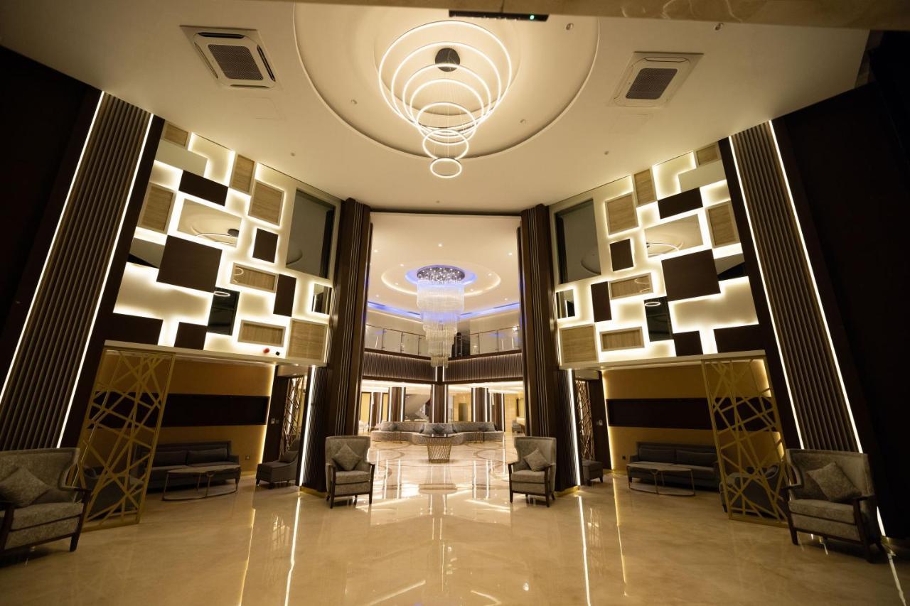 Imperial Plaza Hotel & Resort Djoeba Buitenkant foto